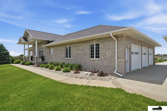 2401 SW 47th Street, Lincoln, NE 68522