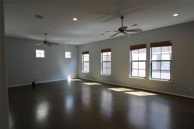 3945 Gibson Street, Houston, TX 77007