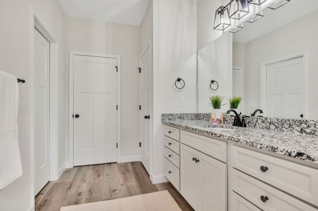 1442 East Piney Road, Dickson, TN 37055
