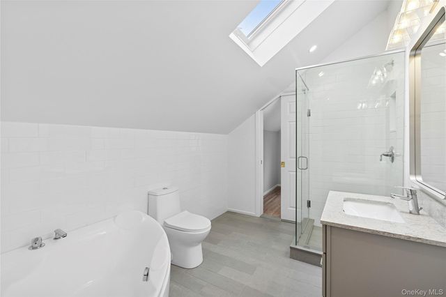 97 Spring Close Highway, East Hampton, NY 11937