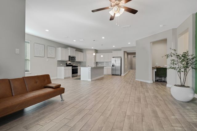 15536 Canford Terrace, Fort Worth, TX 76247