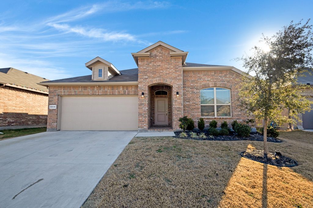 15536 Canford Terrace, Fort Worth, TX 76247