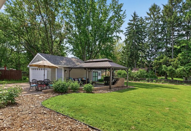 2094 Richard Avenue, White Bear Lake, MN 55110