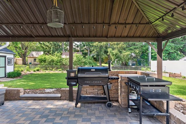 2094 Richard Avenue, White Bear Lake, MN 55110