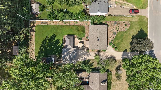 2094 Richard Avenue, White Bear Lake, MN 55110