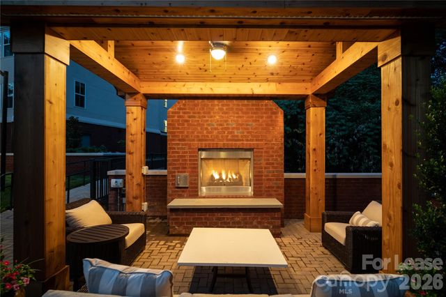 511 Queens Road 2-205, Charlotte, NC 28207