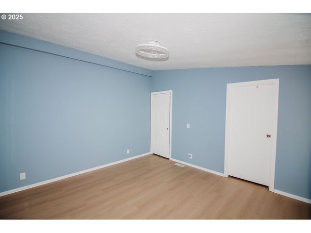 338 ARCHIE St, Eugene, OR 97402