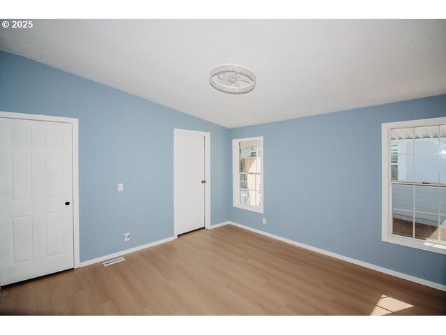 338 ARCHIE St, Eugene, OR 97402