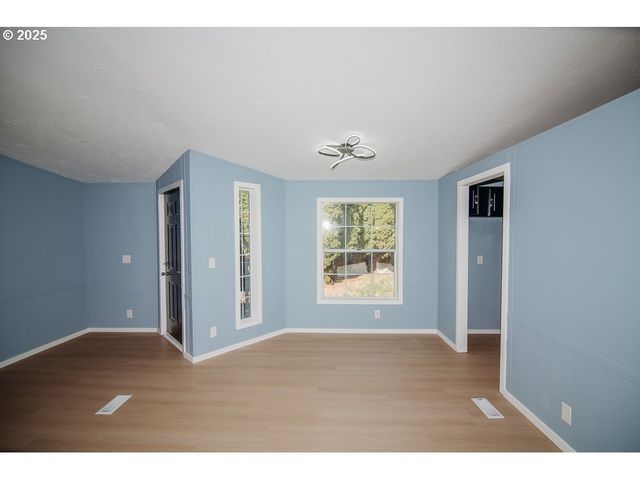 338 ARCHIE St, Eugene, OR 97402