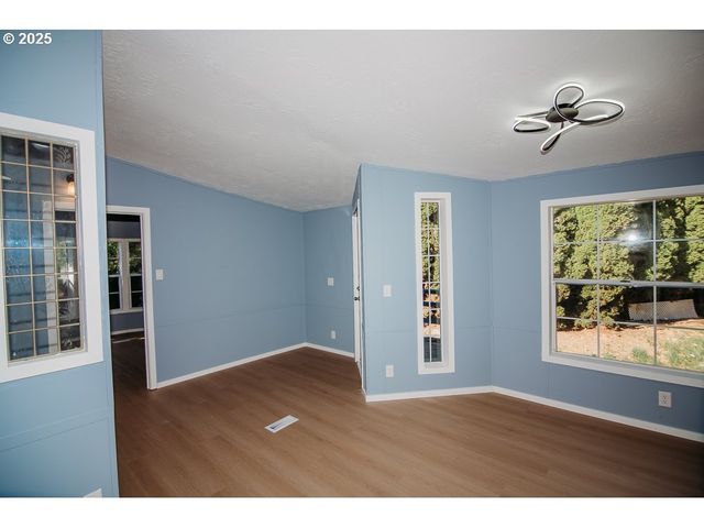 338 ARCHIE St, Eugene, OR 97402