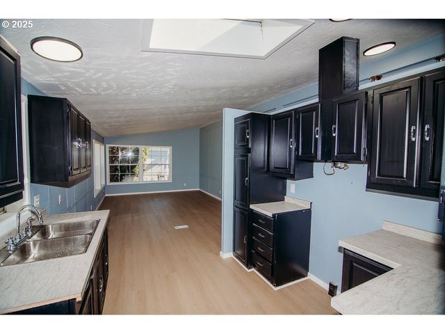 338 ARCHIE St, Eugene, OR 97402