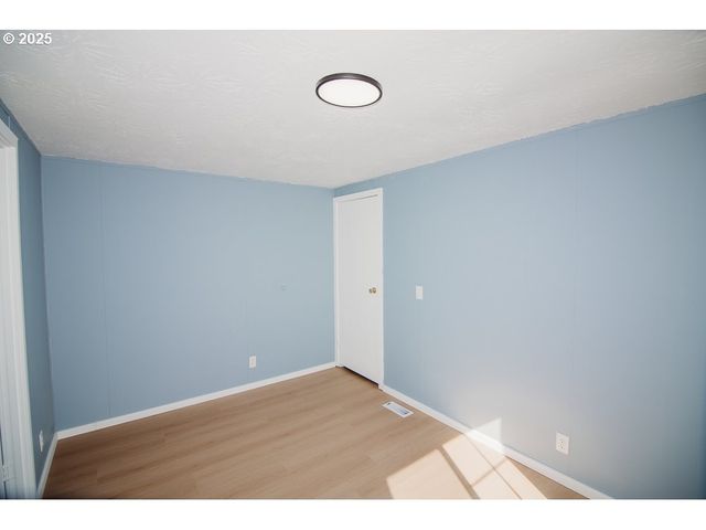 338 ARCHIE St, Eugene, OR 97402