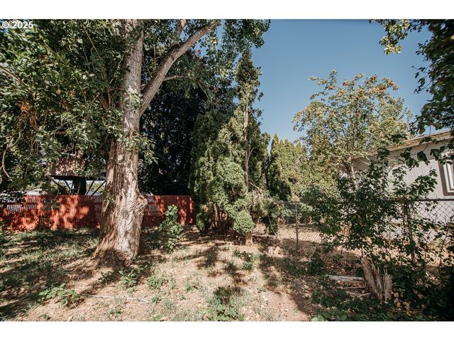 338 ARCHIE St, Eugene, OR 97402