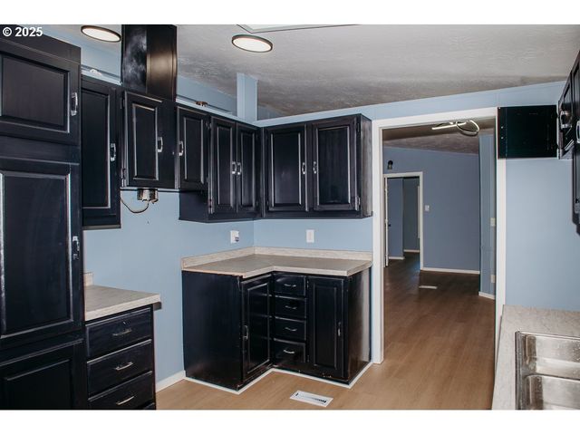 338 ARCHIE St, Eugene, OR 97402