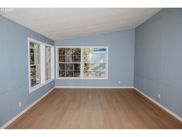 338 ARCHIE St, Eugene, OR 97402