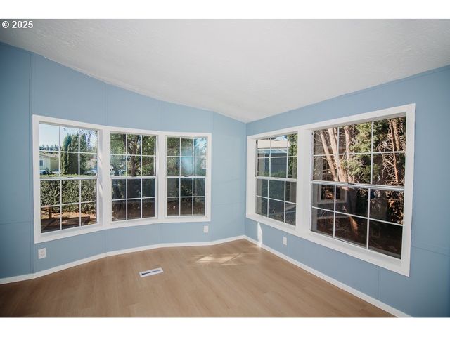 338 ARCHIE St, Eugene, OR 97402