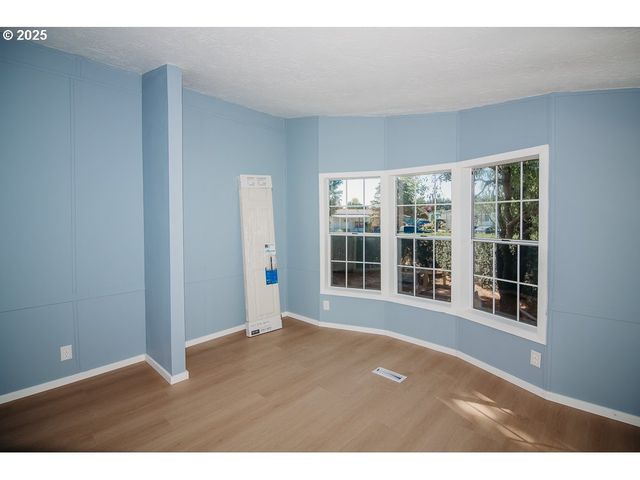 338 ARCHIE St, Eugene, OR 97402