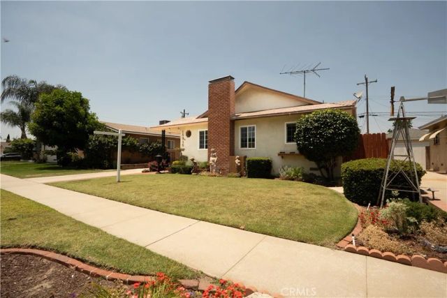 12315 Pomering, Downey, CA 90242