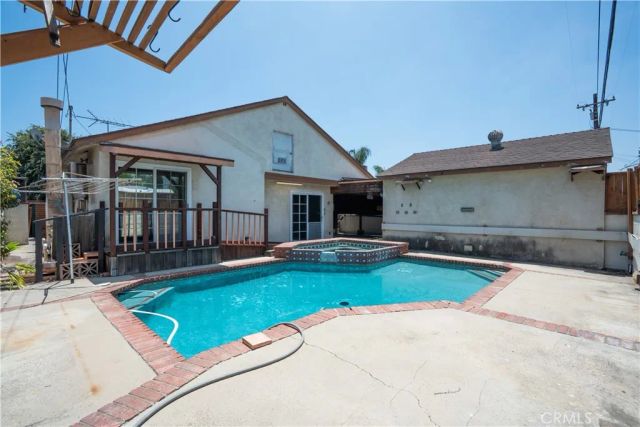 12315 Pomering, Downey, CA 90242