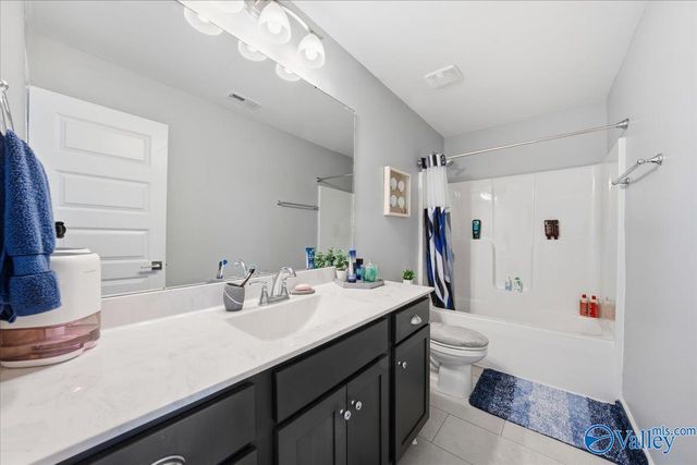 17323 Brooklawn Street, Athens, AL 35611