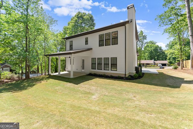 5019 Nichols Drive, Flowery Branch, GA 30542