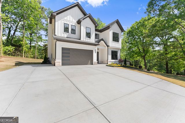 5019 Nichols Drive, Flowery Branch, GA 30542