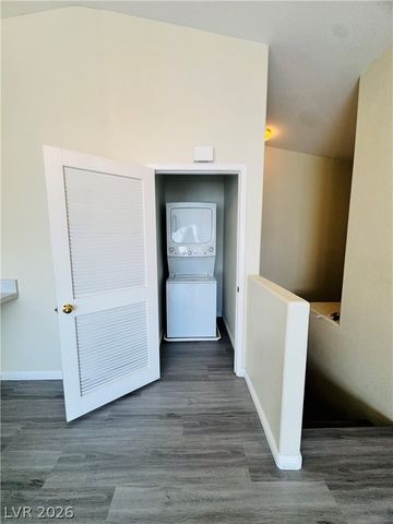 6380 Extreme Shear Avenue 101, Henderson, NV 89011