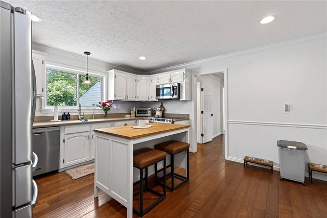1073 Tralee Trail, Beavercreek, OH 45430
