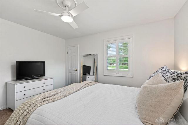 1073 Tralee Trail, Beavercreek, OH 45430