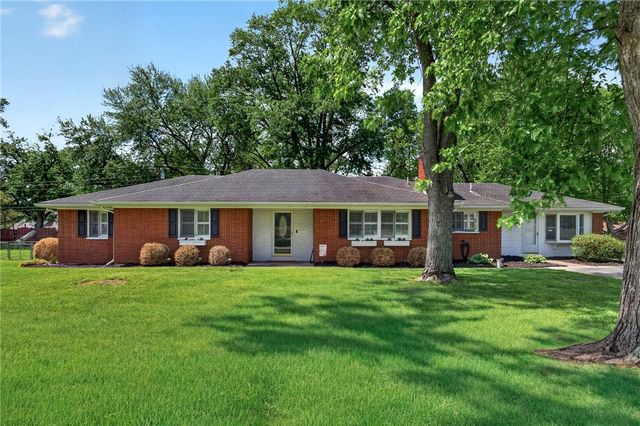 1073 Tralee Trail, Beavercreek, OH 45430