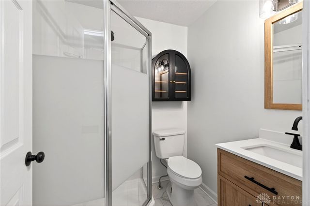 1073 Tralee Trail, Beavercreek, OH 45430