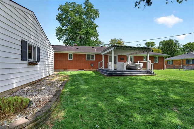 1073 Tralee Trail, Beavercreek, OH 45430