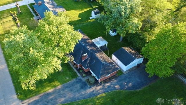 1073 Tralee Trail, Beavercreek, OH 45430