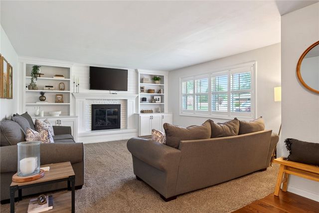 1073 Tralee Trail, Beavercreek, OH 45430