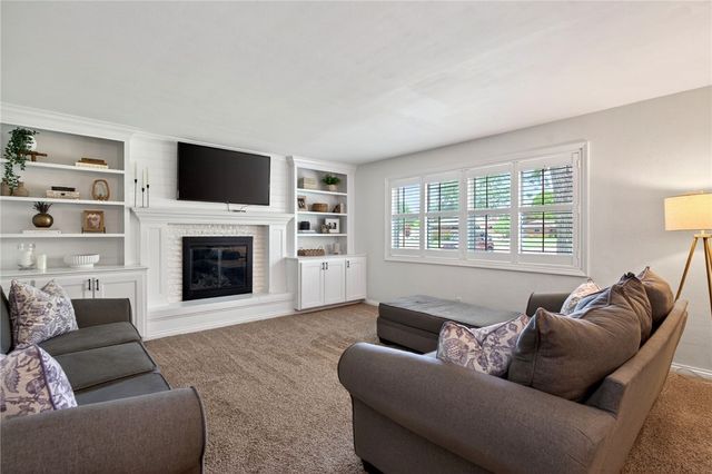 1073 Tralee Trail, Beavercreek, OH 45430