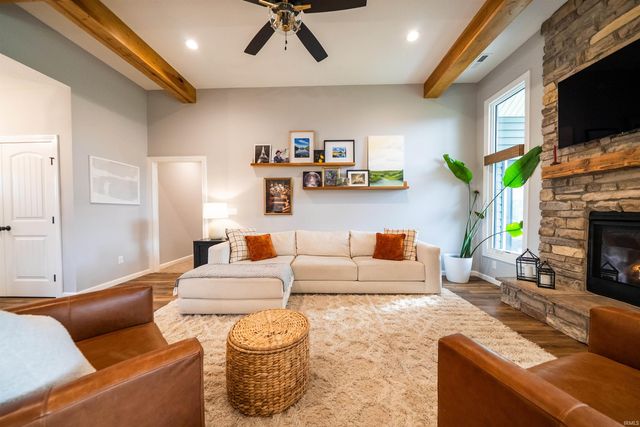 14766 Whisper Rock Boulevard, Fort Wayne, IN 46845