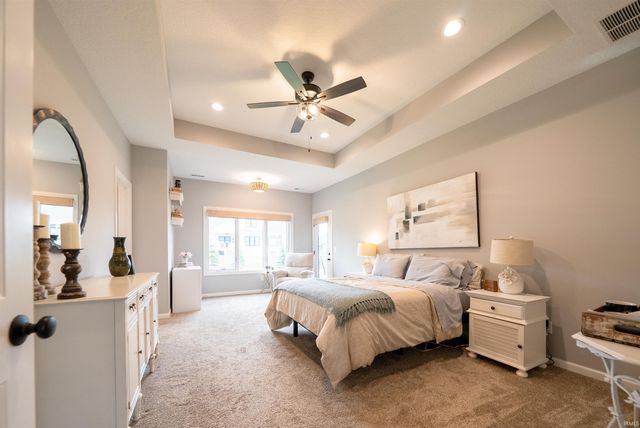 14766 Whisper Rock Boulevard, Fort Wayne, IN 46845