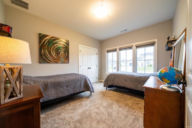 14766 Whisper Rock Boulevard, Fort Wayne, IN 46845