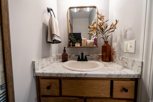 14766 Whisper Rock Boulevard, Fort Wayne, IN 46845