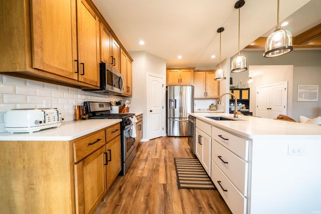 14766 Whisper Rock Boulevard, Fort Wayne, IN 46845