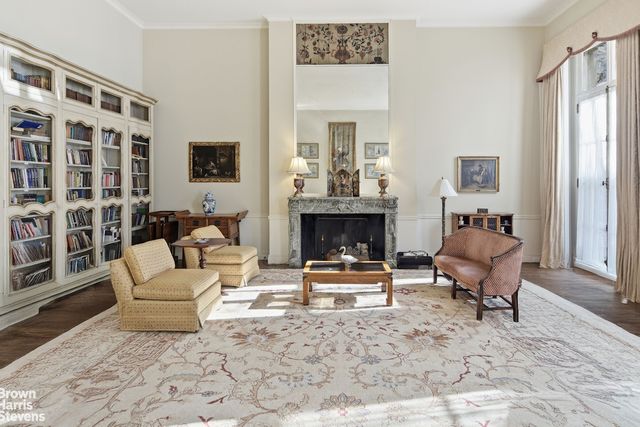 117 E 70TH Street, New York City, NY 10021