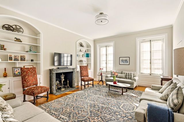 117 E 70TH Street, New York City, NY 10021