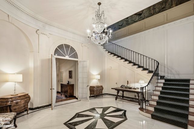 117 E 70TH Street, New York City, NY 10021