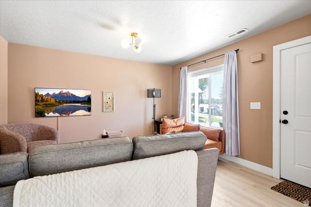 434 N 660 E, Ogden, UT 84404