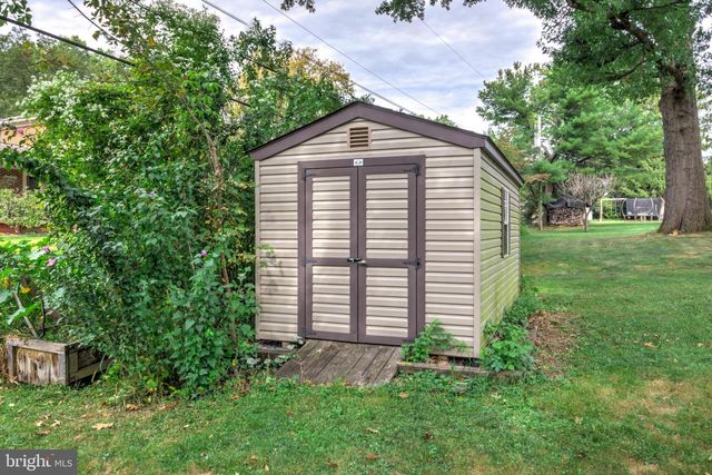 1826 PUTTER AVE, Lancaster, PA 17602