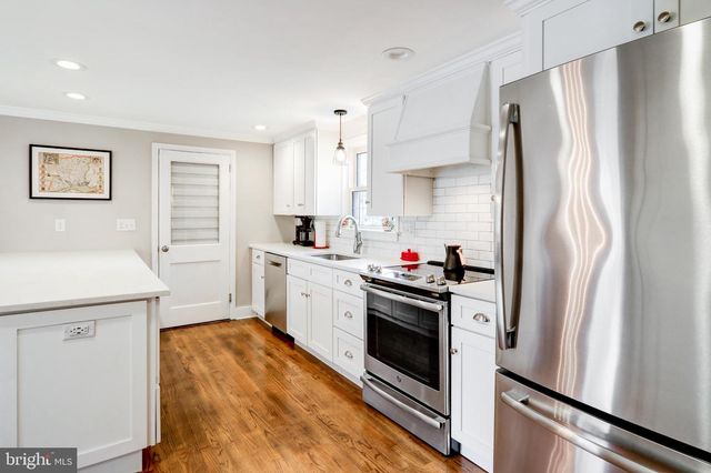 1826 PUTTER AVE, Lancaster, PA 17602