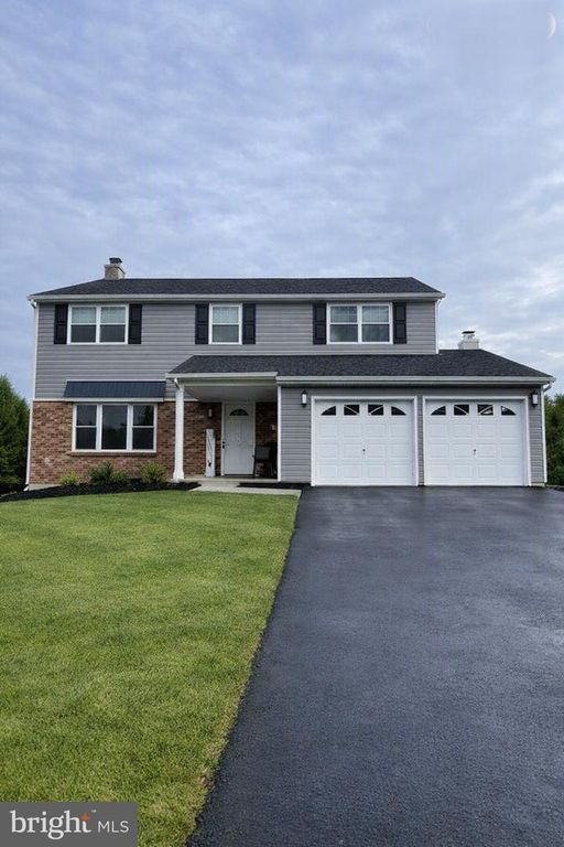 220 N TROOPER RD, NORRISTOWN, PA 19403 — photo 2