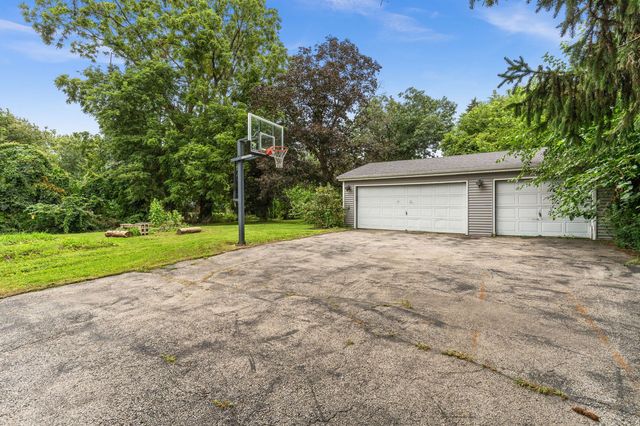749 N Van Buren Street, Batavia, IL 60510