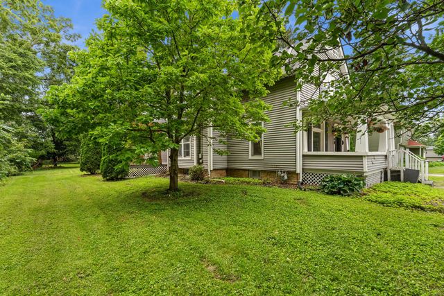 749 N Van Buren Street, Batavia, IL 60510