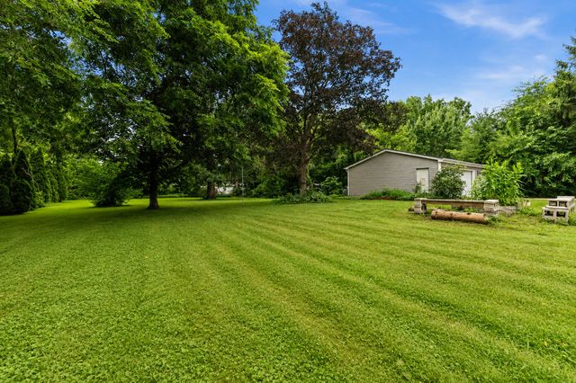 749 N Van Buren Street, Batavia, IL 60510